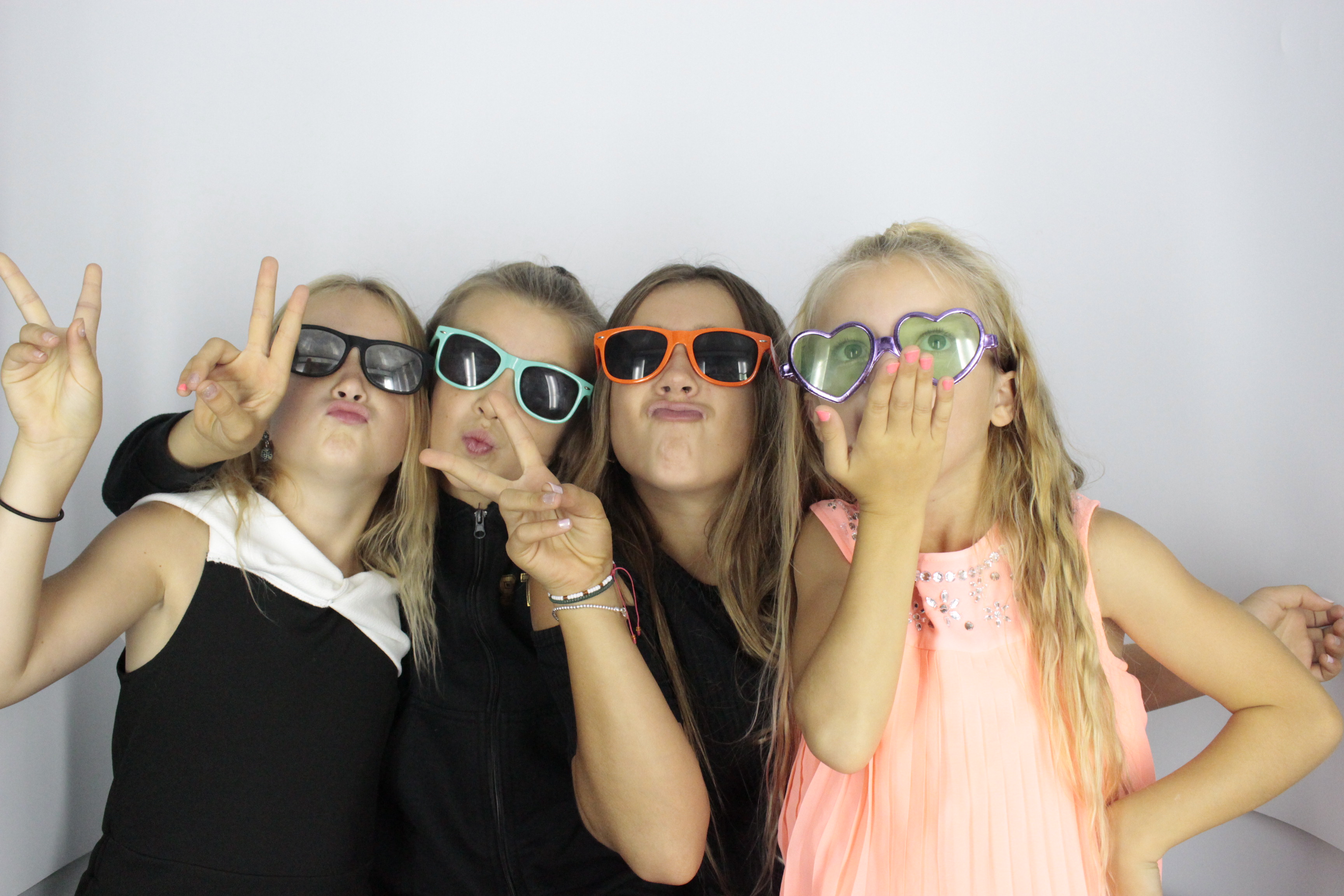  Heather & Daniel's Wedding | View more photos from the event at gallery.myphotoboothexperience.co.uk/u/MyPhotoBoothExperienceLtd/Heather-Daniels-Wedding